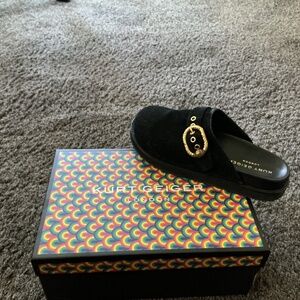 Kurt Geiger flat mule